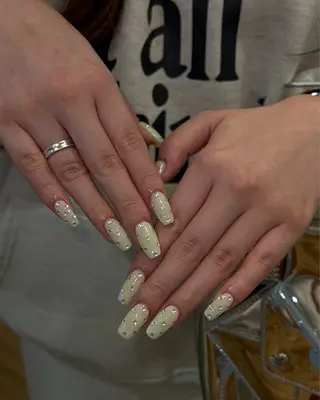 ネイル Nes.Nail所属・Miyagi Asamiのネイルデザイン