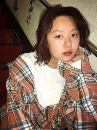 ミディアム ヨナイ チヒロのヘアスタイル