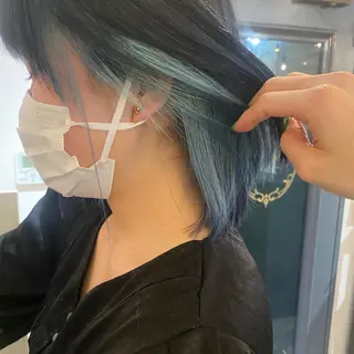 ショート カラー 梅田ハイトーン チダ ヒナノのヘアスタイル