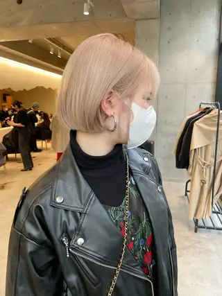 ショート カラー ヘアアレンジ ミニボブ/ブリーチ 🌈MISATOのヘアスタイル