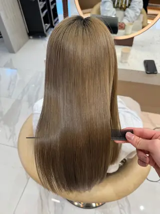 ロング 斎藤 悠人のヘアスタイル