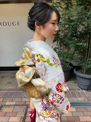 ヘアアレンジ i MA ヘアスタジオ所属・勝野 麻美のヘアスタイル