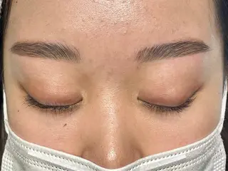 アイブロウ Lily NAOMIのマツエク・マツパデザイン