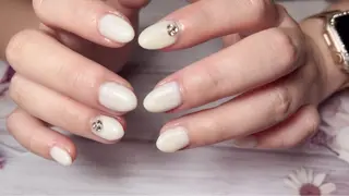 ネイル Nail Salon Bonita所属・フィルイン施術 SHIZUKAのネイルデザイン