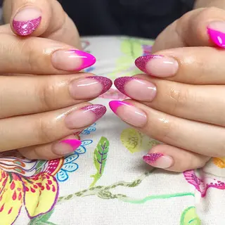 ネイル 《カメレオン》 西田美輝のヘアスタイル