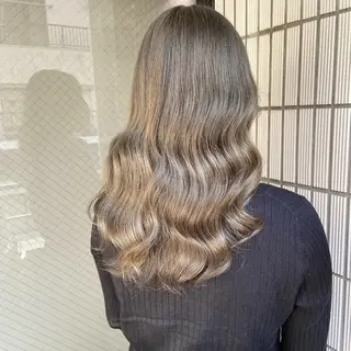 カラー official TUNE銀座🪄✨のヘアスタイル