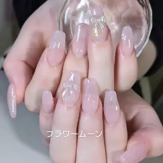 ネイル フラワー ムーンのネイルデザイン