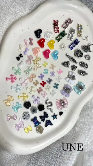 ネイル UNE.【ユヌ】 Jr.NANAのネイルデザイン