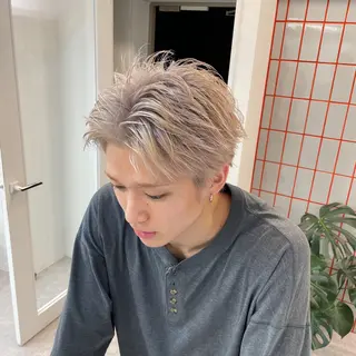 カラー メンズ ハイトーン/韓国ヘア 🎀momo🎀のヘアスタイル