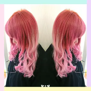 セミロング カラー れん/ハイトーン /エクステ/韓国風のヘアスタイル