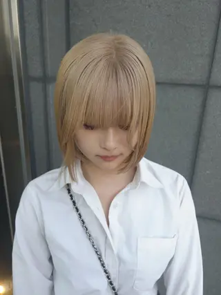 ミディアム カラー 阪田 真奈未のヘアスタイル