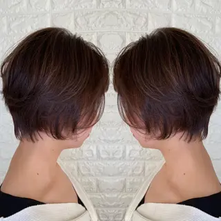 ショート カラー 金沢 広美のヘアスタイル