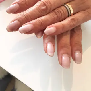 ネイル 近藤 美春のネイルデザイン