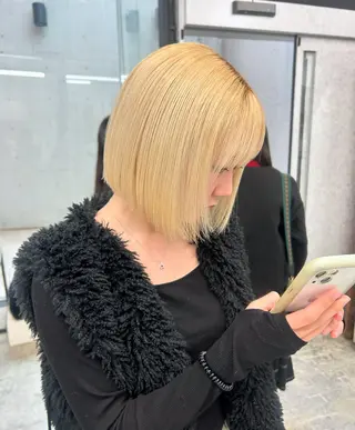 ショート pia/リサコ ボブ/縮毛のヘアスタイル