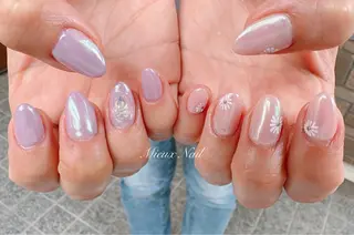 ネイル 市川 麻衣子のネイルデザイン