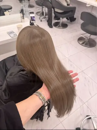 セミロング カラー ヘアアレンジ 韓国トレンドの 達人♡のヘアスタイル