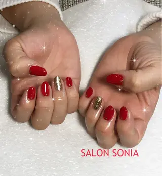 ネイル 小顔・毛穴・たるみ ネイル　似内真樹のエステ・リラクイメージ