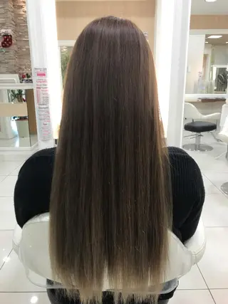 ロング カラー 大澤 碧のヘアスタイル