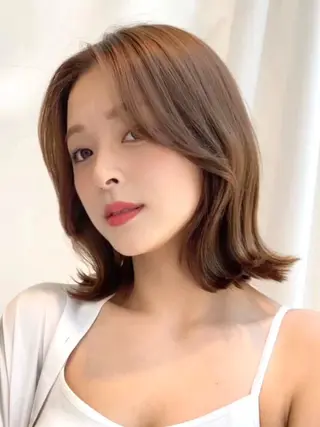 ミディアム カラー パーマ ヘアアレンジ 小野寺瑞希 /最小顔カットのヘアスタイル