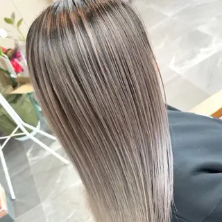 セミロング カラー ギャルの革命児 秀斗のヘアスタイル