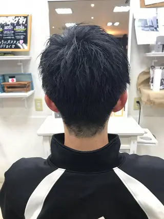 ショート メンズ 山本 咲貴のヘアスタイル
