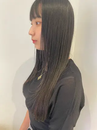 ロング カラー 🧸韓国/髪質改善 MOE🇰🇷🧸のヘアスタイル