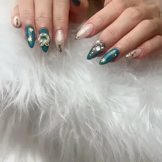 ネイル nailstudio ′ecole所属・nailstudio ′ecoleのネイルデザイン