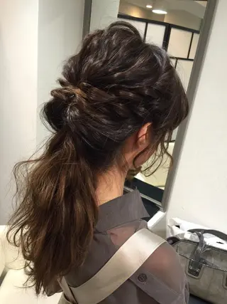 ロング カラー ヘアアレンジ 吉本 yoshimotoのヘアスタイル