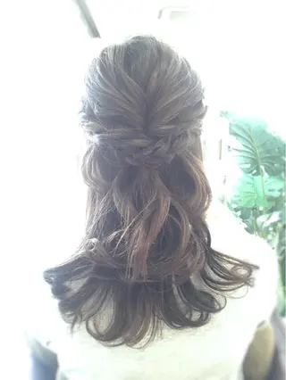 セミロング ヘアアレンジ 松本 明日可のヘアスタイル