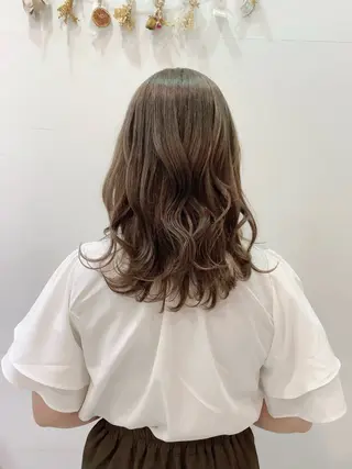 セミロング カラー ノーブル美容室イオン高橋店所属・鈴木 純子のヘアスタイル