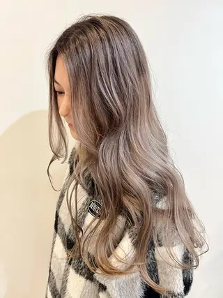 ロング カラー レイヤー/韓国 ハイトーン興津史弥のヘアスタイル