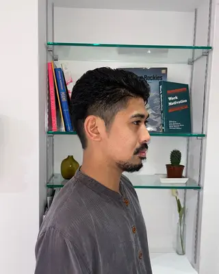 ショート メンズ 野中里紗/ ベージュカラーのヘアスタイル