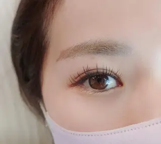 マツエク・マツパ NAZ eyelash&eyebrow by medical salon所属・NAZ 表参道 Tomokoのマツエク・マツパデザイン