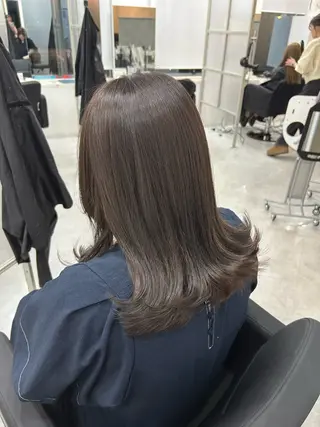 セミロング MAHO/透明感カラ ー/髪質改善🍒のヘアスタイル