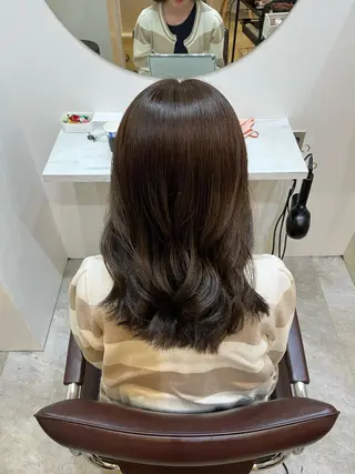 セミロング カラー 【髪質改善　艶髪】 布川　莉穂のヘアスタイル