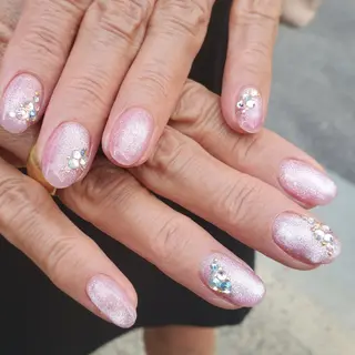 ネイル MOM  原宿店所属・MoM マムネイル原宿のネイルデザイン