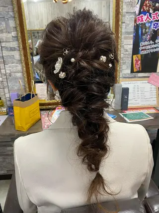 ミディアム ヘアアレンジ 土屋朱理/ ハイトーンカラーのヘアスタイル