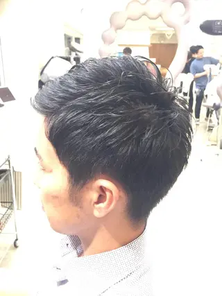 ショート パーマスタジオ グレイス はやとのヘアスタイル