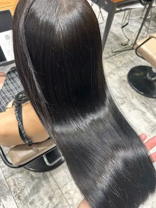 ロング カラー 和田 茉日琉のヘアスタイル