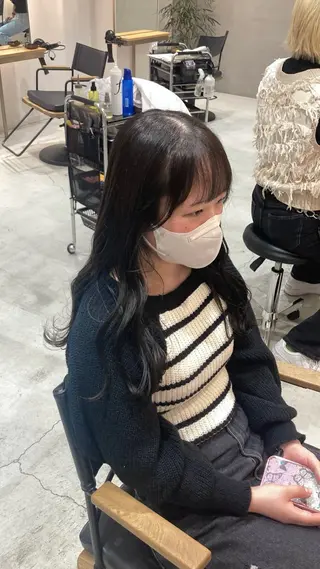 セミロング カラー CYAN.栄店所属・久野 紗愛のヘアスタイル