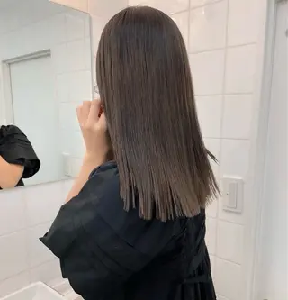 艶 ハイトーン✨ユキノのヘアスタイル