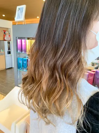 ロング カラー Gain池下 レディースのヘアスタイル