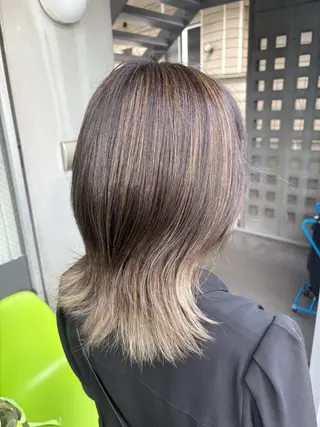 カラー 斉木 彩のヘアスタイル