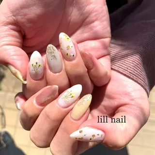 セミロング pllia beautyのネイルデザイン