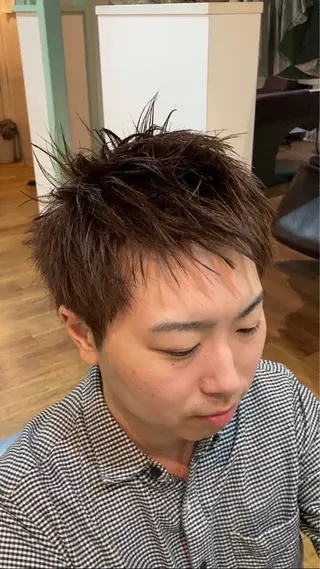 ショート カラー メンズ 大滝 宜史のヘアスタイル