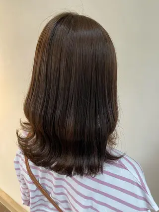 ミディアム 前田 美桜のヘアスタイル