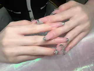 ネイル ガールネイルサロン所属・ガール　ネイルサロン 垣内　英里のネイルデザイン