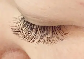 マツエク・マツパ 佐藤 詩織のマツエク・マツパデザイン