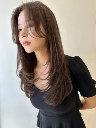 セミロング レイヤー/韓国 ハイトーン興津史弥のヘアスタイル