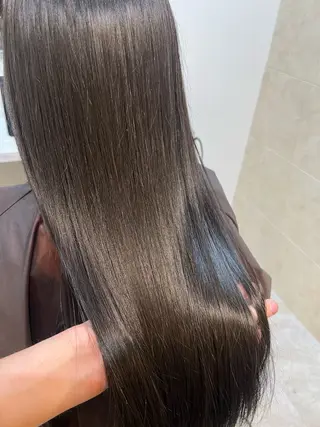 ロング カラー 【髪質改善】全席個室 Zina北千住　高澤のヘアスタイル